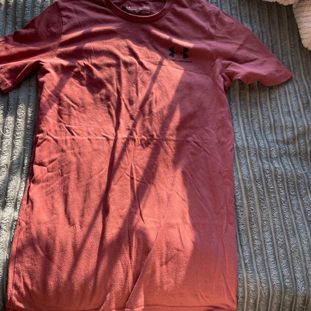 UA mens tee